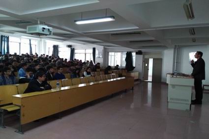 保卫处陈辉老师做讲座