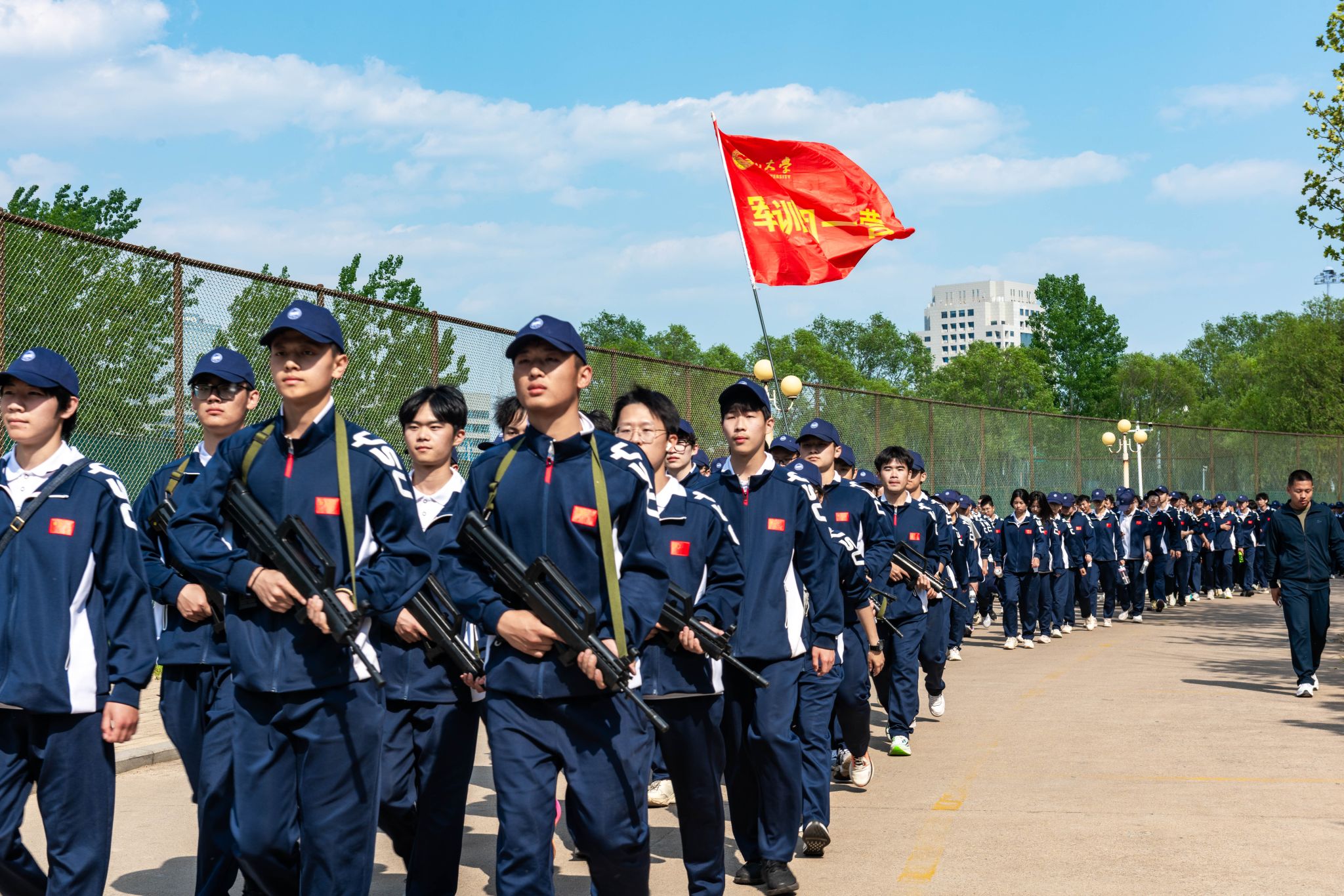 稍息、立正，请检阅！